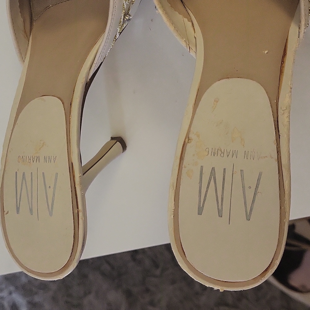 Shoes - Picture 3 of 6